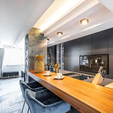 Apartment Prora - Mit Kamin, Meerblick, Balkon, Waschmaschine Und E-ladestation - Ambiente Deluxe Binz