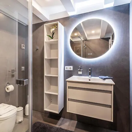 Apartment Prora - Mit Kamin, Meerblick, Balkon, Waschmaschine Und E-ladestation - Ambiente Deluxe *